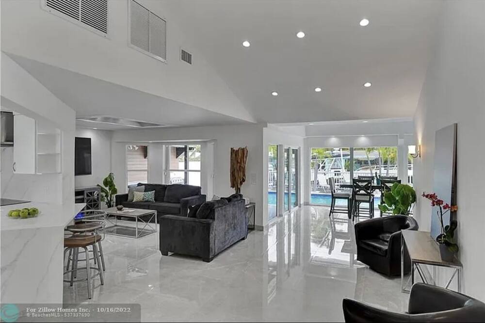 Photo of Others in Pompano Isles