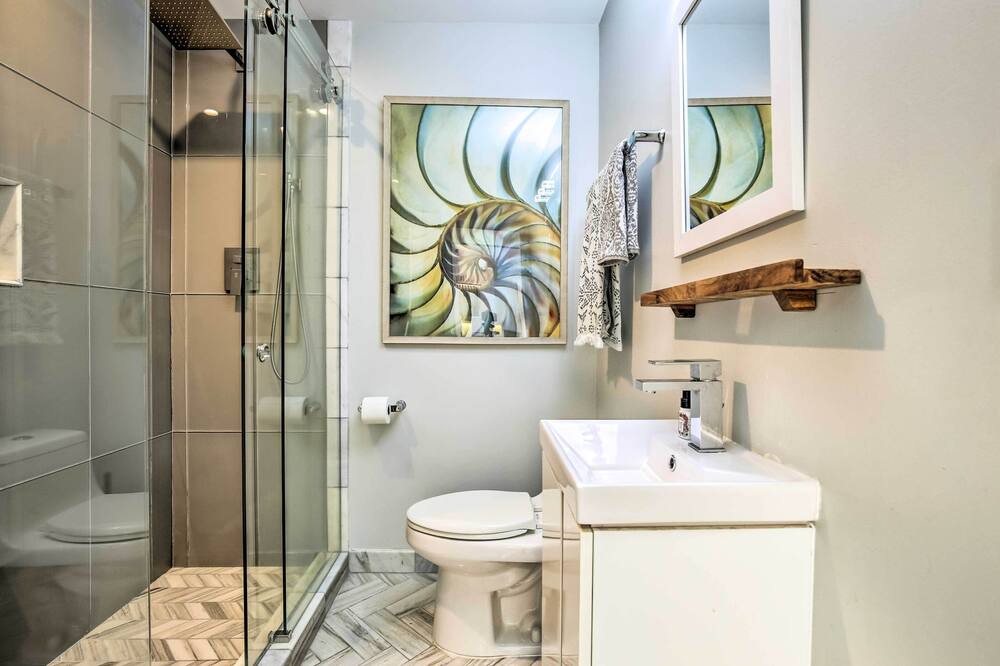 Photo of Bathroom in Pompano Isles