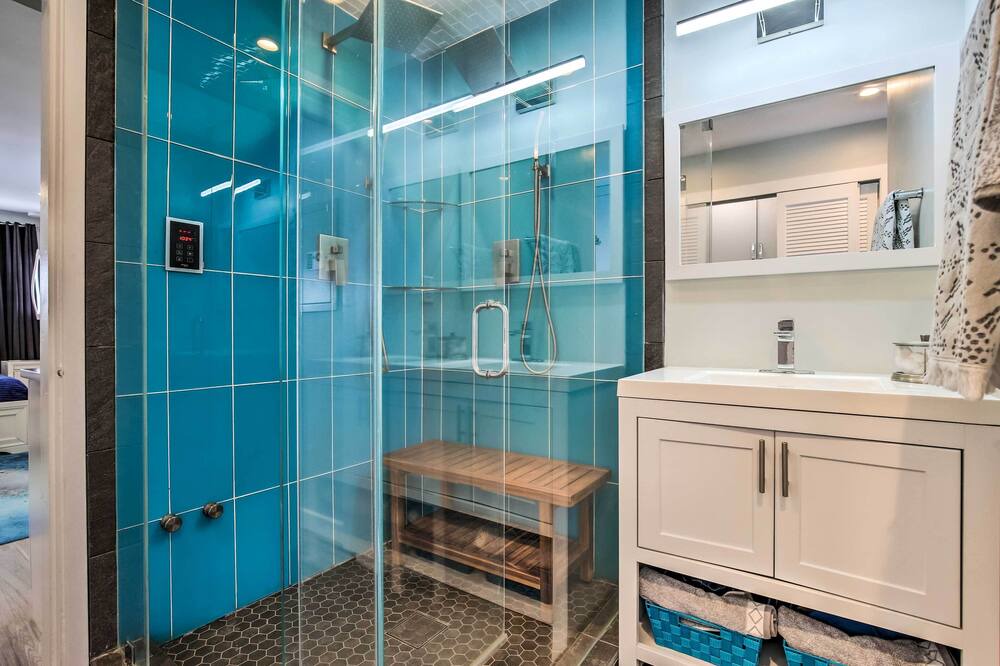 Photo of Bathroom in Pompano Isles
