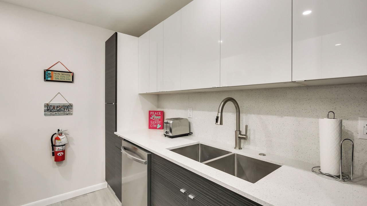 Photo of Kitchen in Colee Hammock
