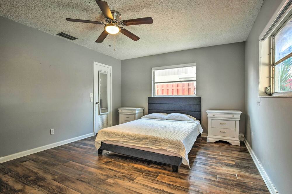 Photo of Bedroom in Pembroke Pines