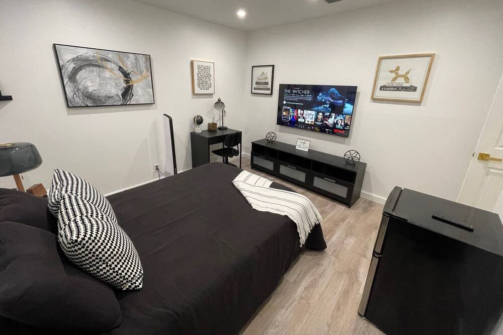 Photo of Bedroom in Coral Springs