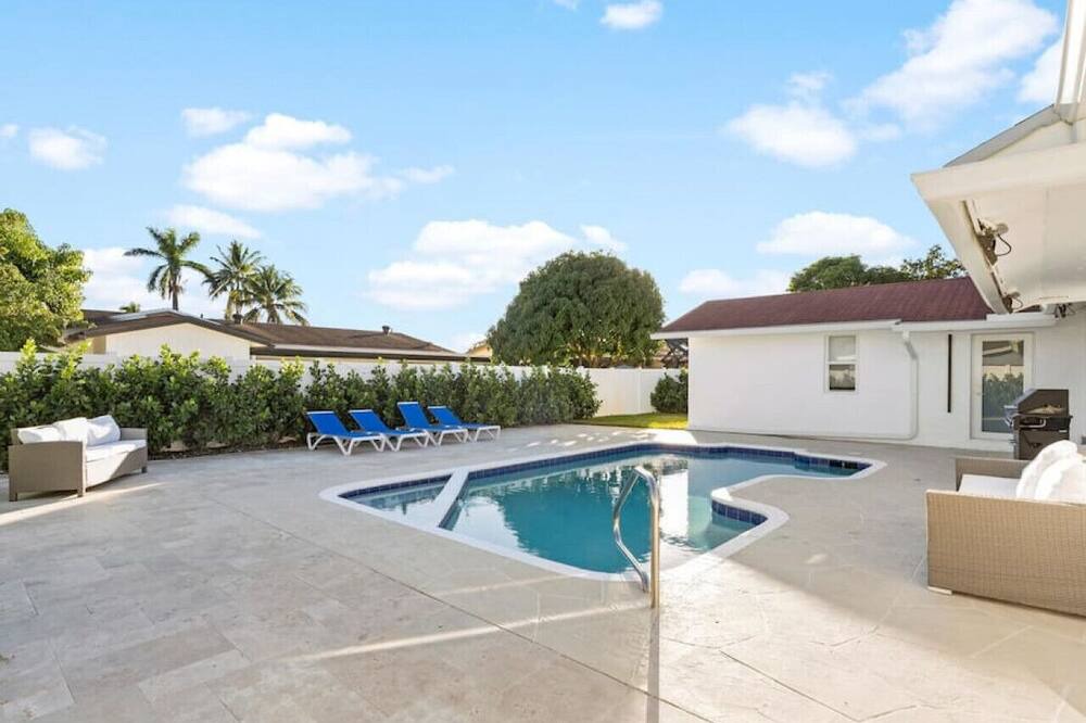 Photo of Others in Pembroke Pines
