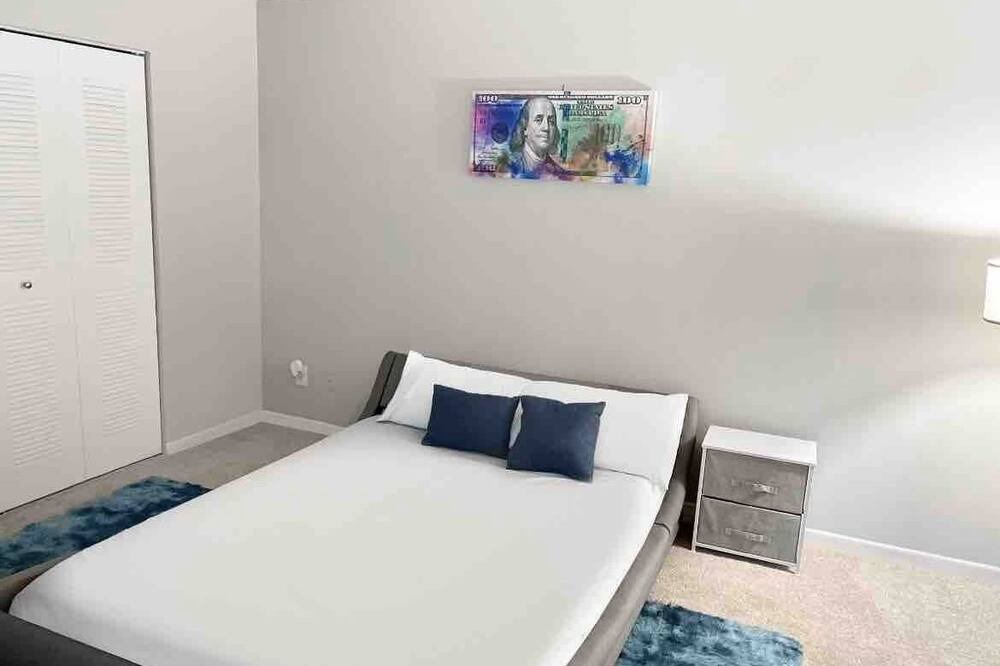 Photo of Bedroom in Pembroke Pines