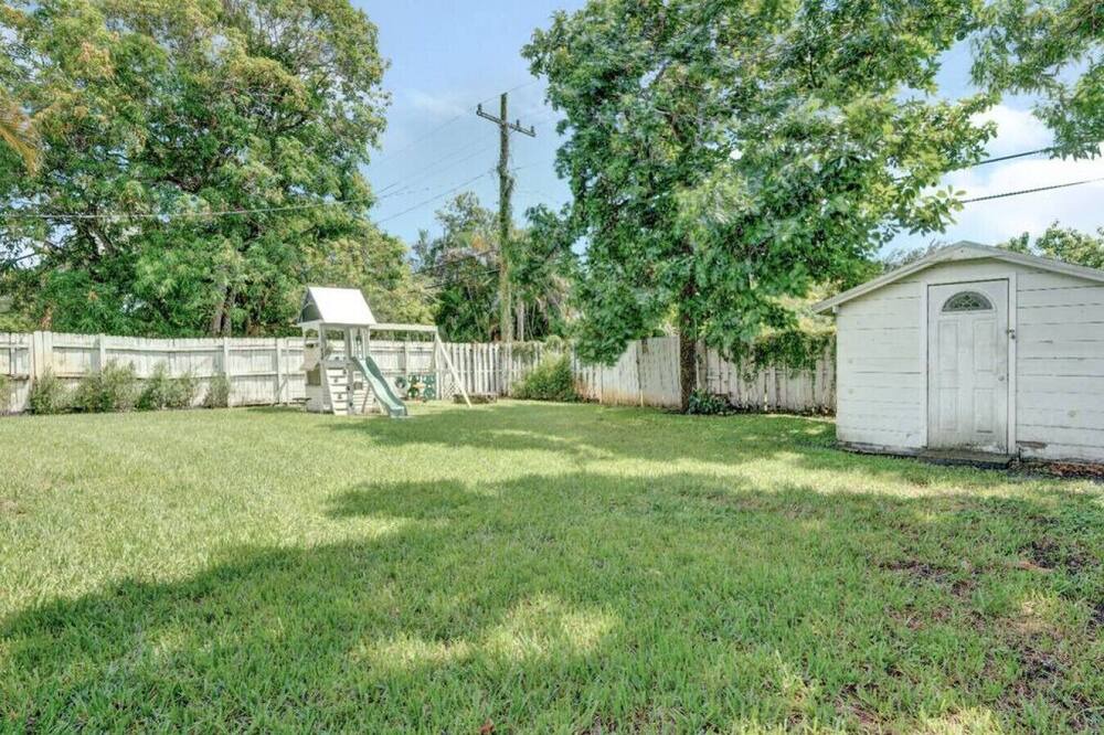 Photo of Others in North Miami