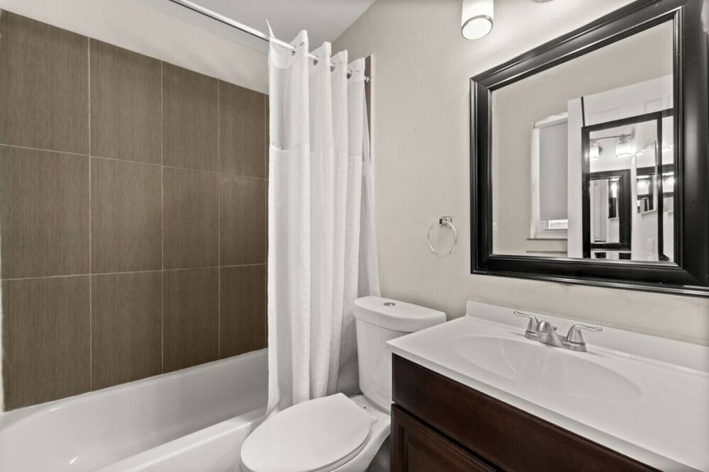 Photo of Bathroom in Lake Ridge