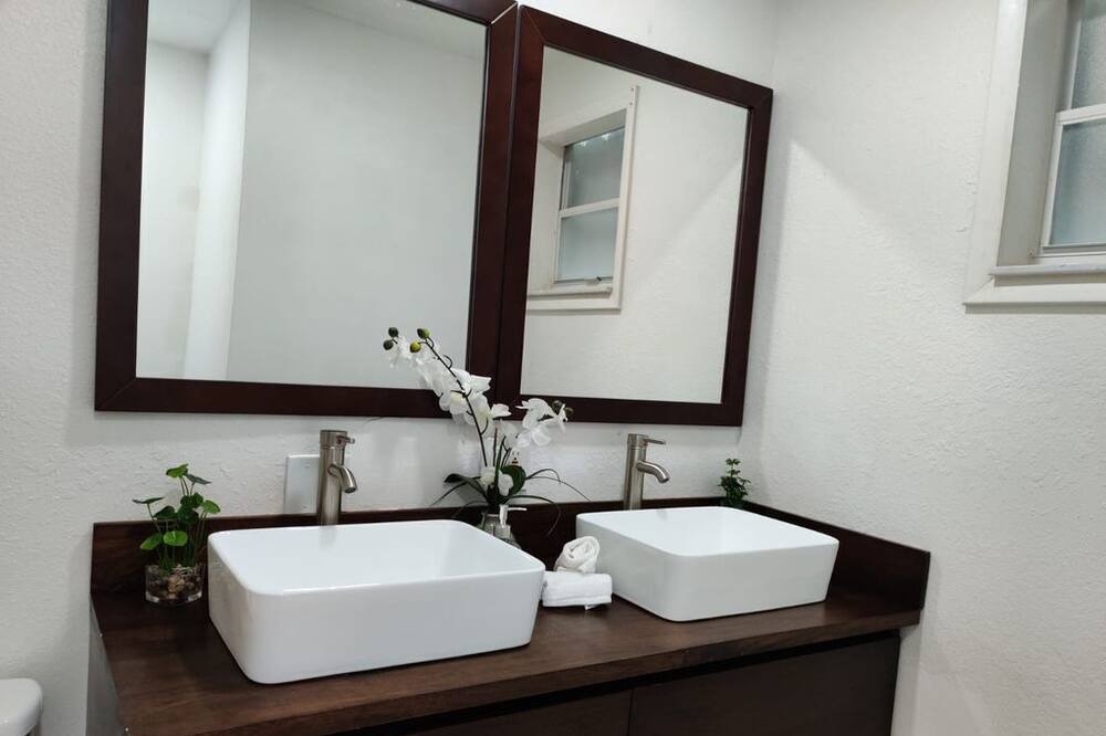 Photo of Bathroom in South Corals