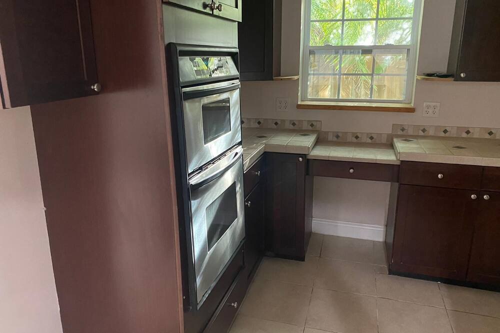 Photo of Kitchen in Oakland Park