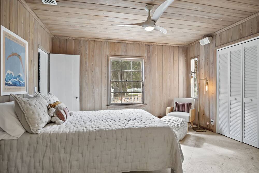 Photo of Bedroom in Marina District