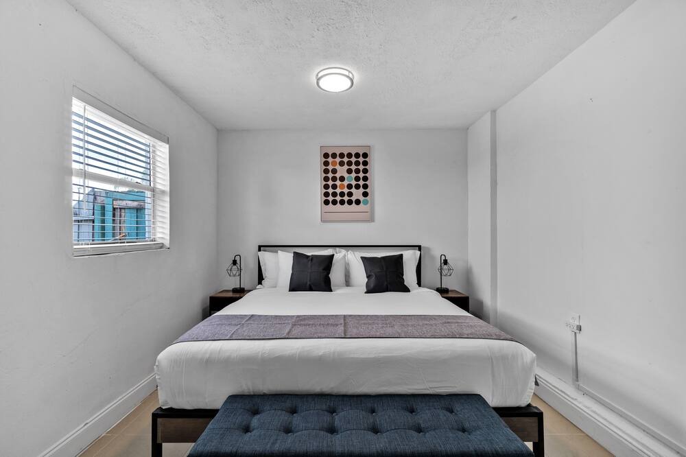 Photo of Bedroom in Boulevard Heights