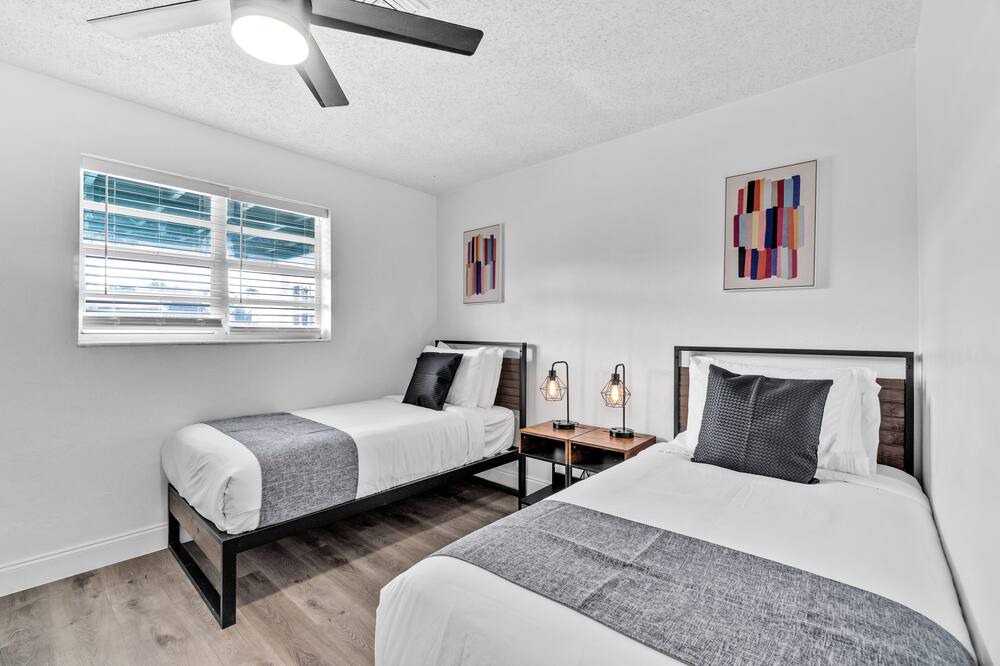 Photo of Bedroom in Boulevard Heights