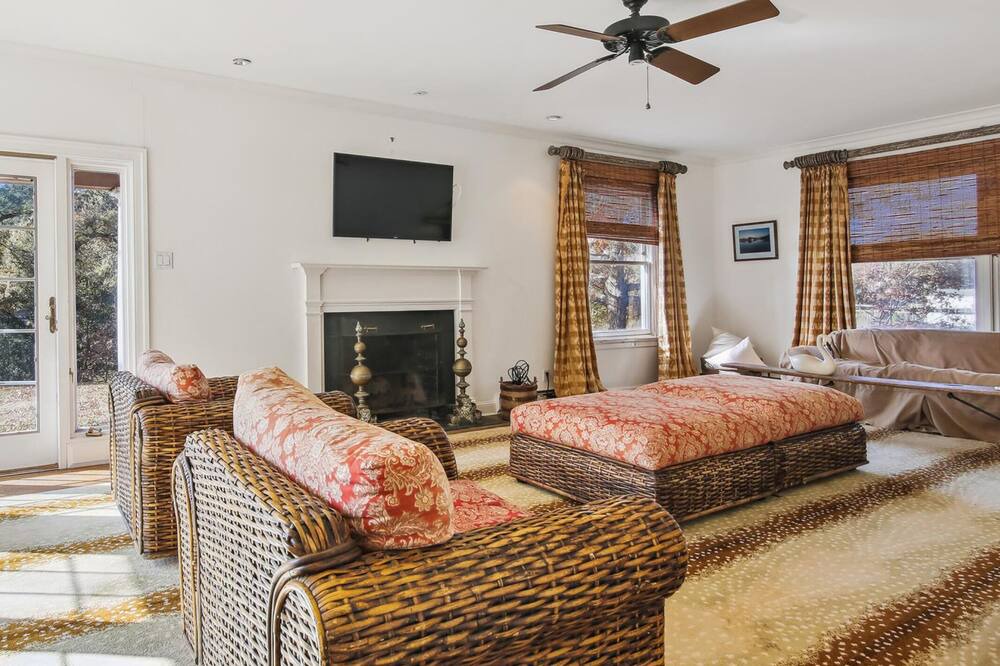 Photo of Livingroom in Easton