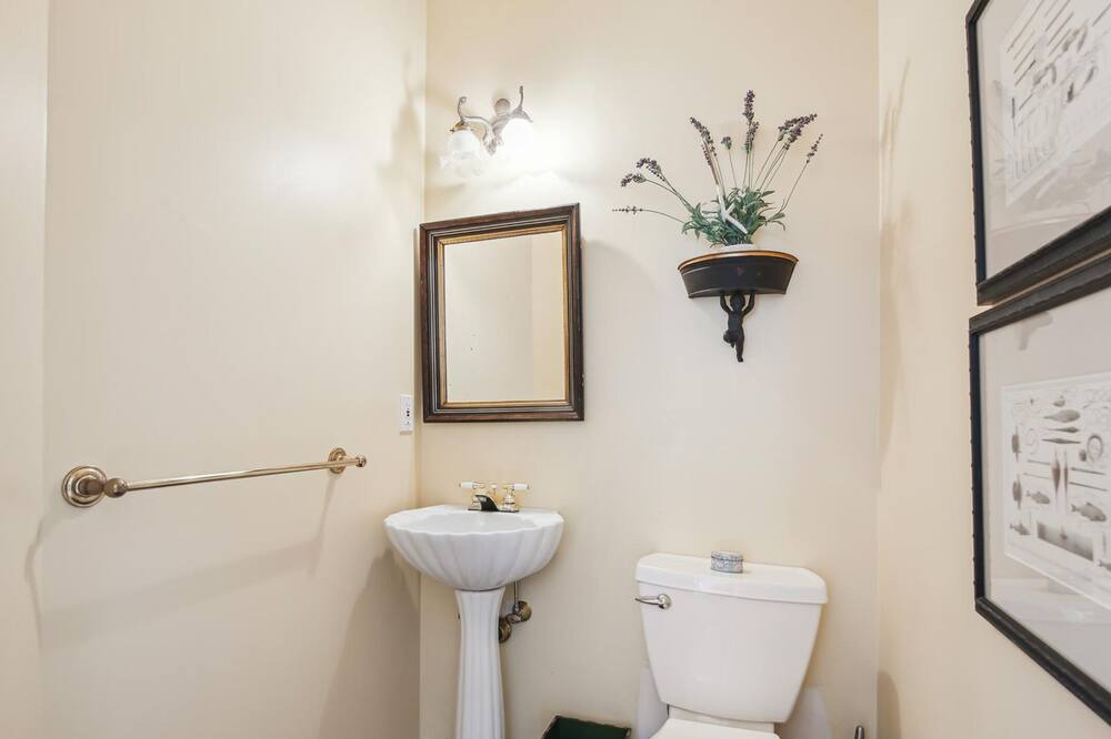 Photo of Bedroom in Easton