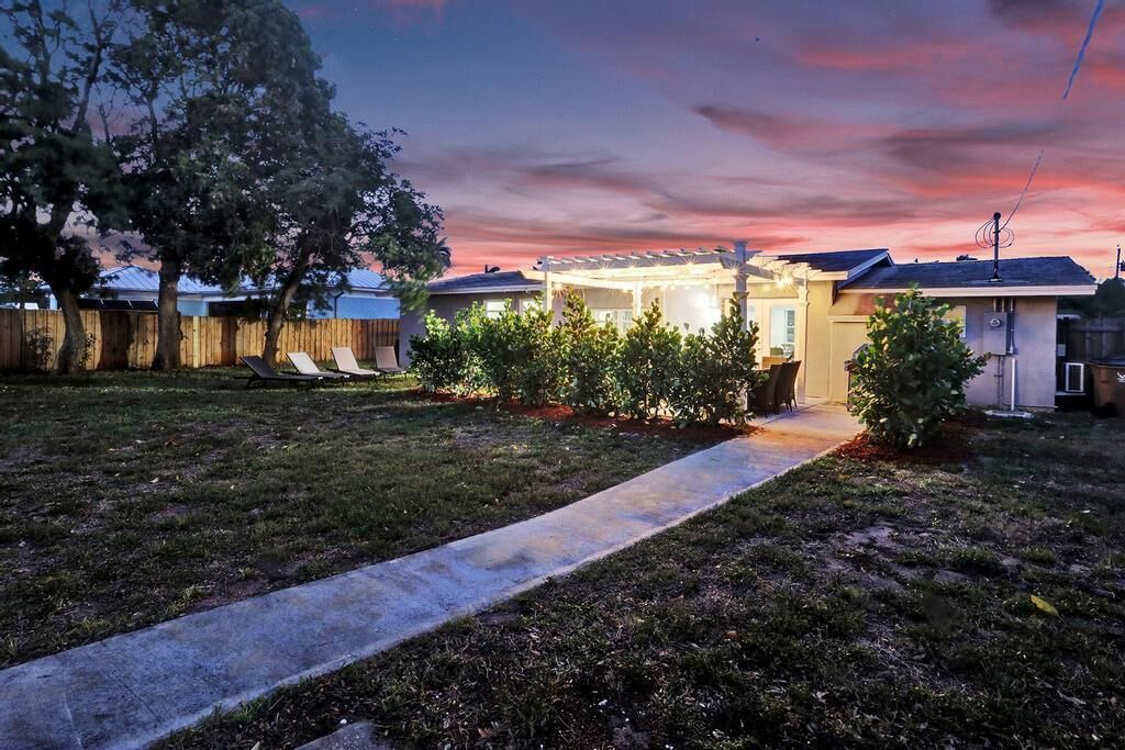 Photo of Outdoor in Deerfield Beach
