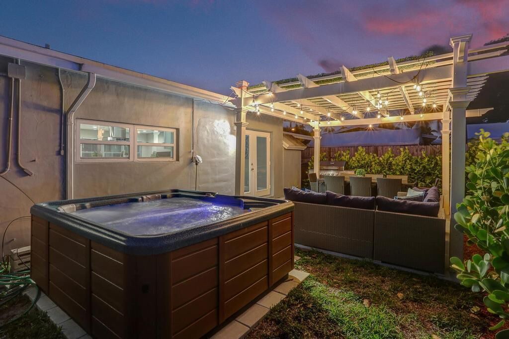 Photo of Outdoor in Deerfield Beach