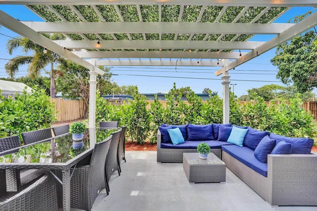 Photo of Patio Balcony in Deerfield Beach