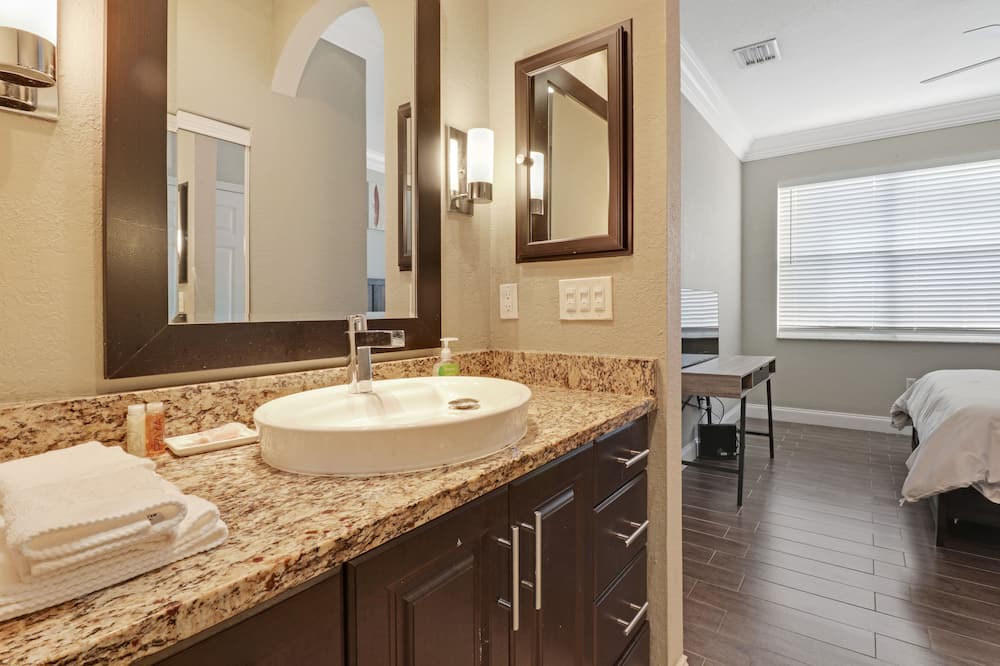 Photo of Bathroom in North Lauderdale