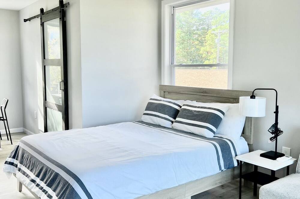 Photo of Bedroom in Piney Point