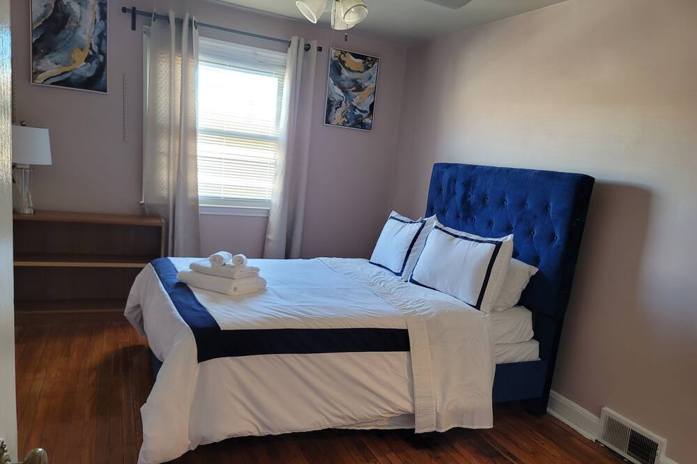 Photo of Bedroom in Overbrook