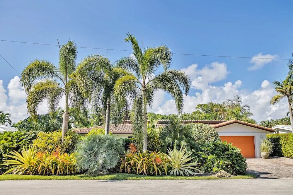 Photo of Outdoor in Dolphin Isles