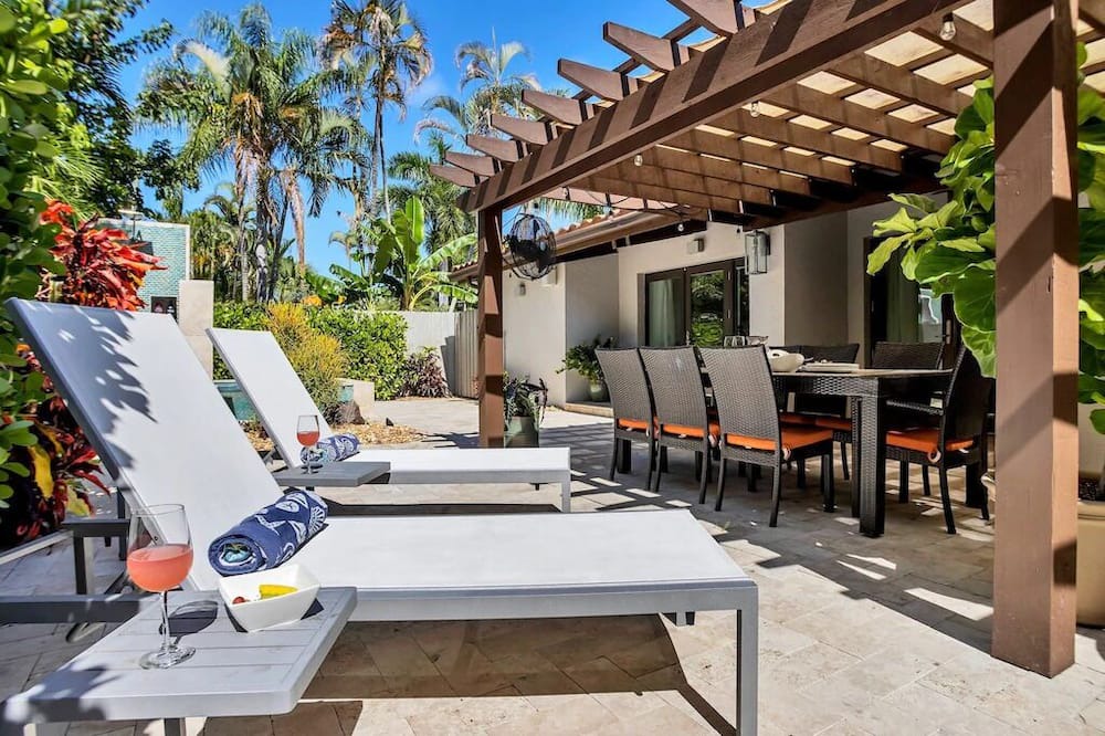 Photo of Outdoor in Dolphin Isles