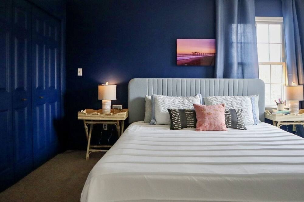 Photo of Bedroom in Cape May Court House