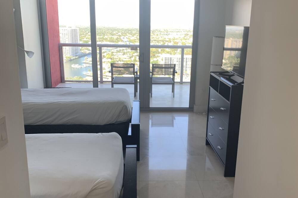 Photo of Bedroom in Hallandale Beach