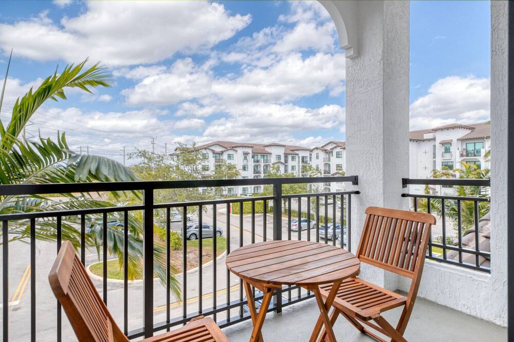 Photo of Outdoor in Miramar