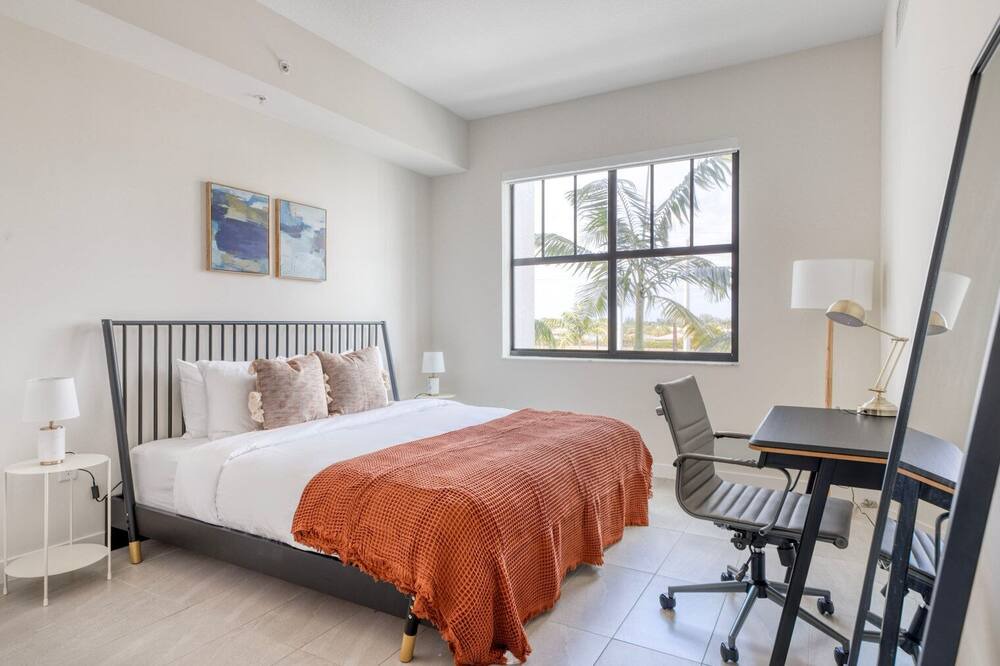 Photo of Bedroom in Miramar