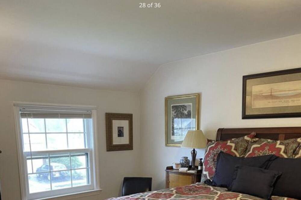 Photo of Bedroom in Buckingham Lake - Crestwood