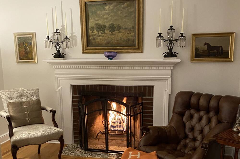Photo of Livingroom in Buckingham Lake - Crestwood
