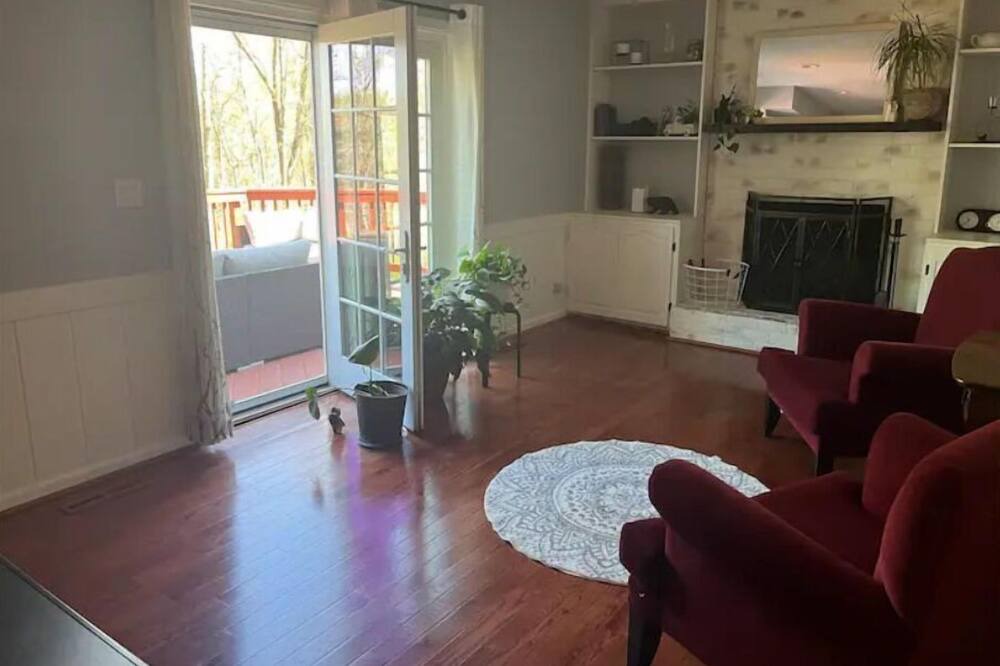 Photo of Livingroom in Ruby