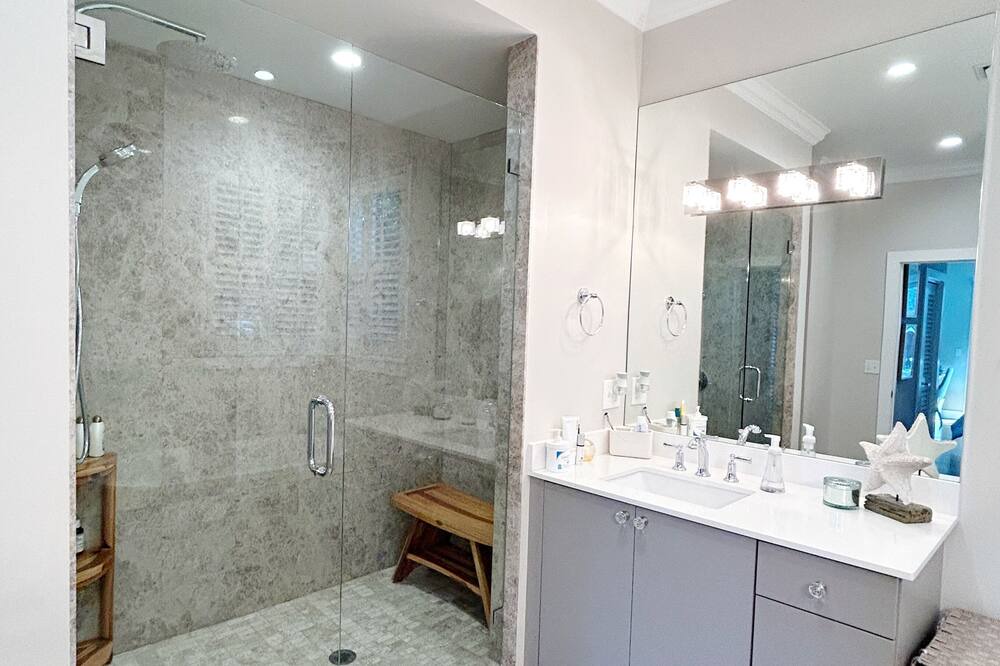 Photo of Bathroom in Totterdale