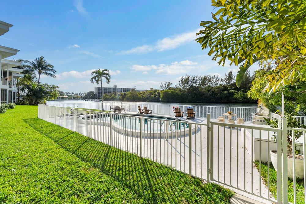 Photo of Outdoor in Deerfield Beach