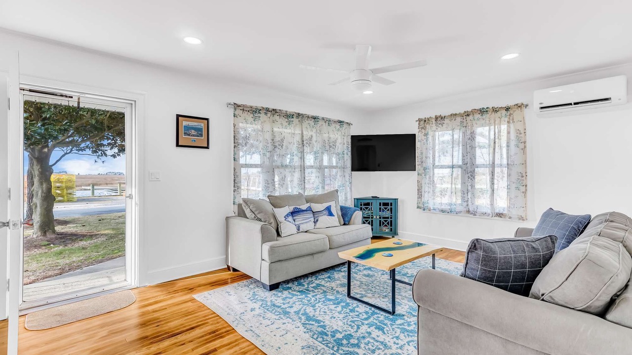 Photo of Livingroom in Frenchtown-Rumbly