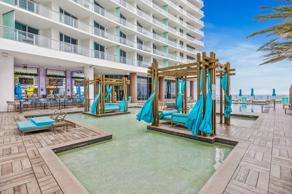 Photo of Outdoor in Hallandale Beach
