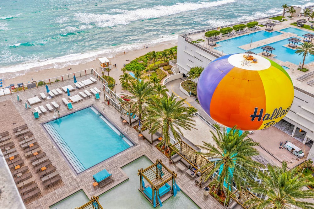 Photo of Outdoor in Hallandale Beach