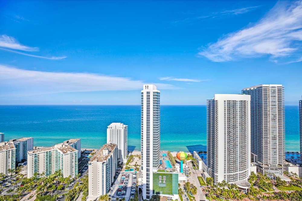 Photo of Outdoor in Hallandale Beach