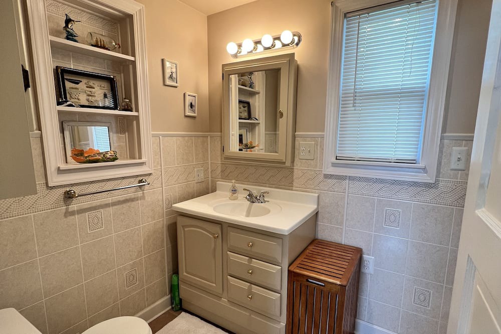 Photo of Bathroom in Earlville