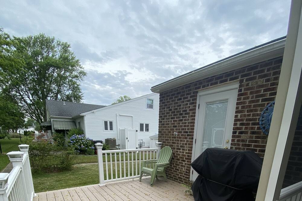 Photo of Outdoor in Village Green