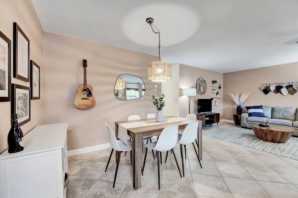 Photo of Bedroom in Highland Beach