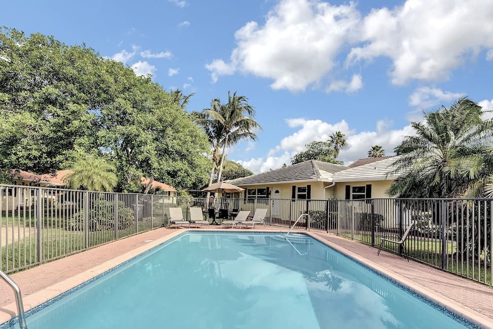 Photo of Outdoor in Highland Beach