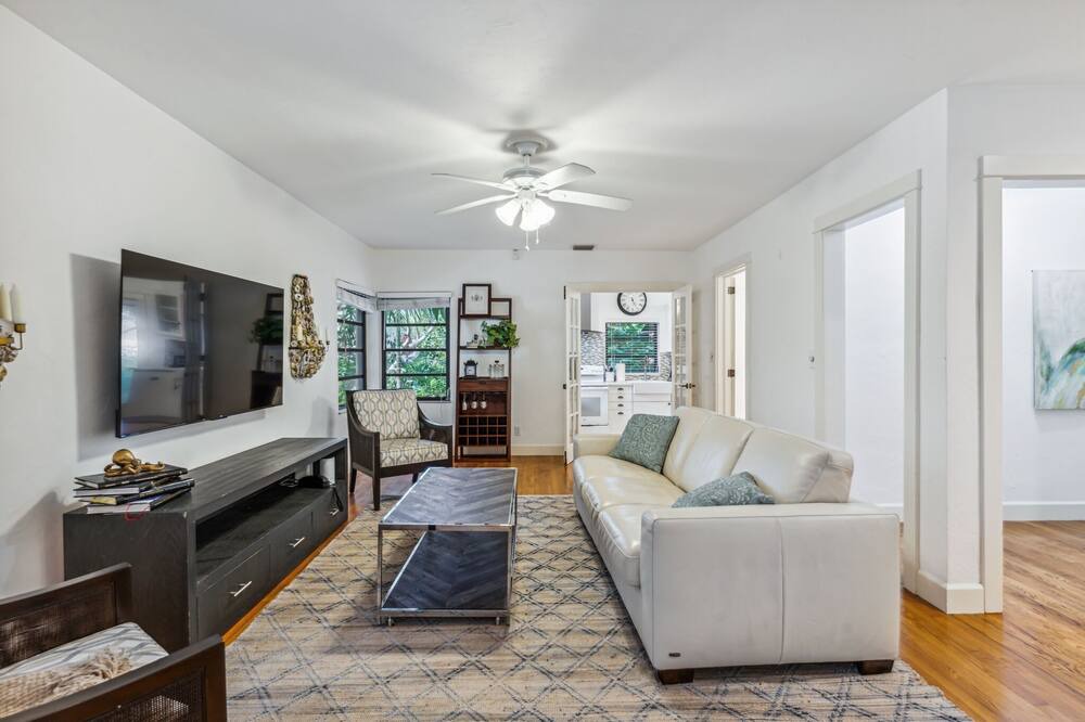 Photo of Bedroom in Riverside Park