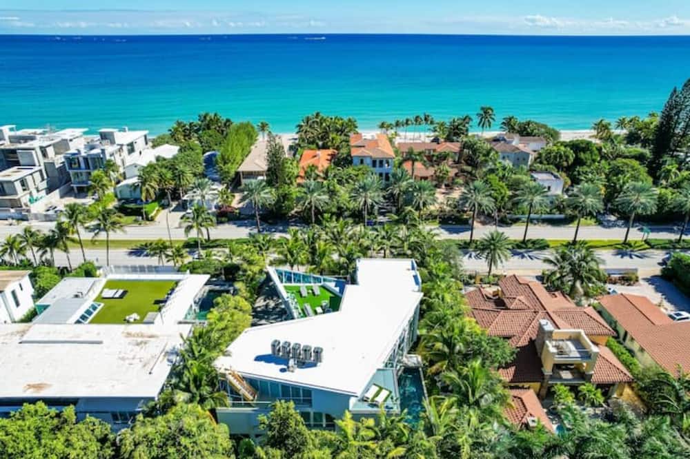 Photo of Outdoor in Golden Beach