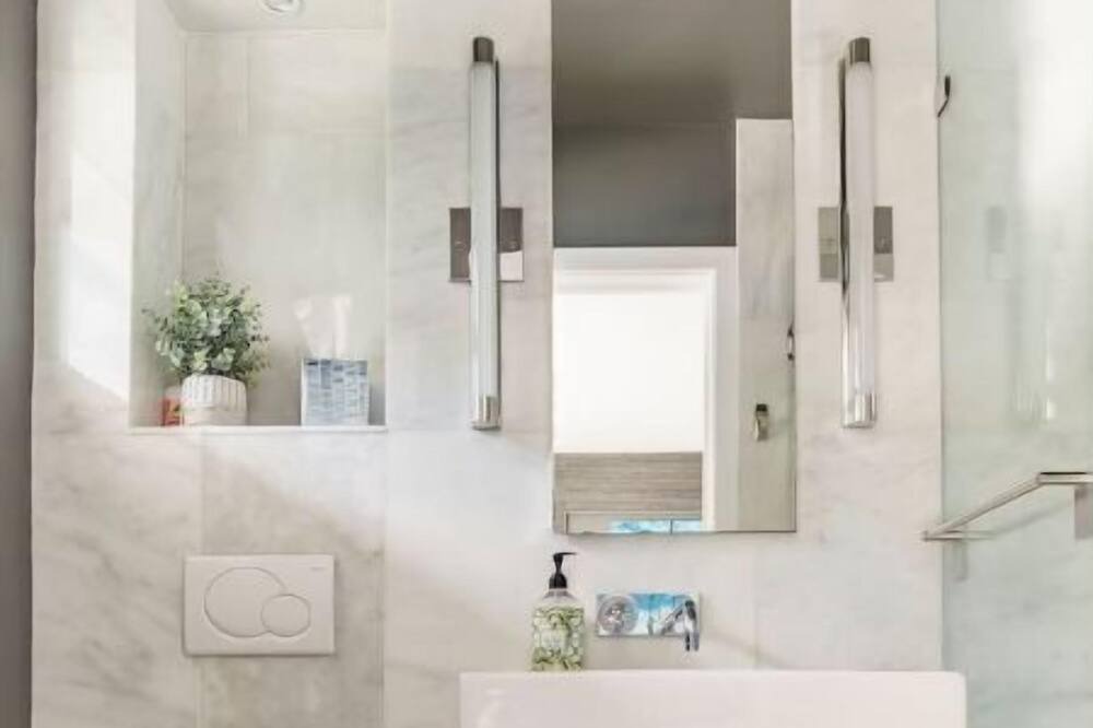 Photo of Bathroom in South Corals