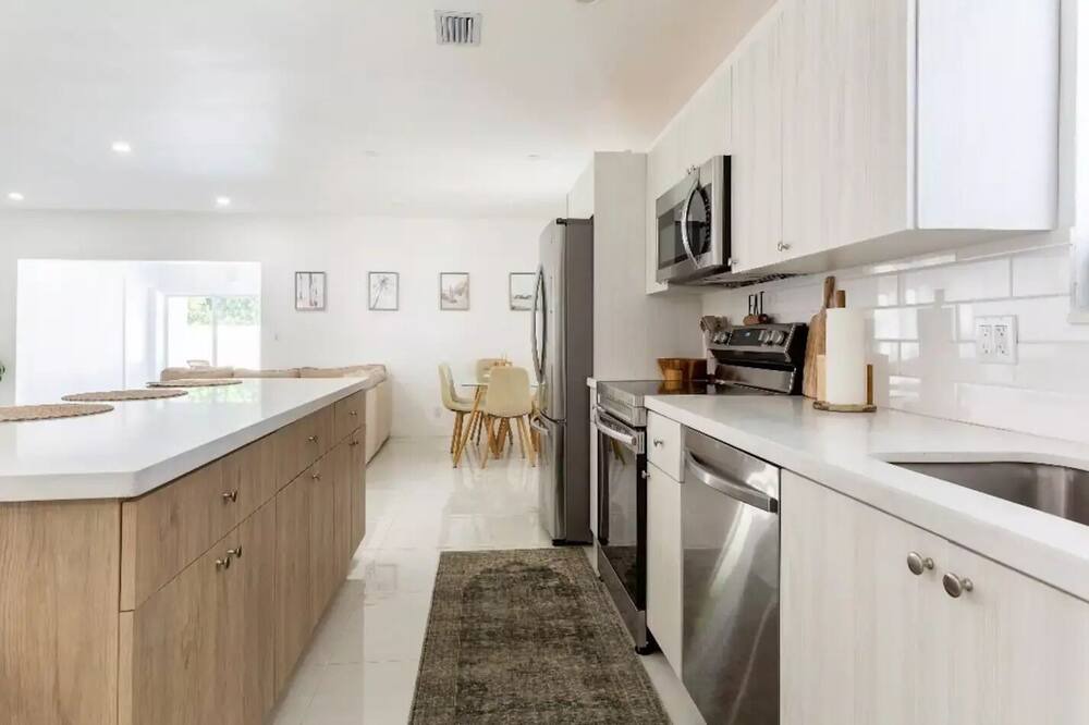 Photo of Kitchen in Hallandale Beach