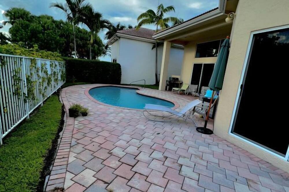Photo of Others in Boca Raton