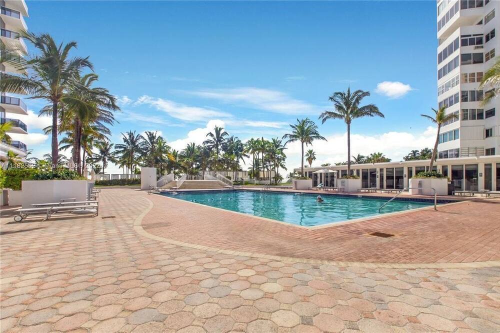 Photo of Others in Bal Harbour