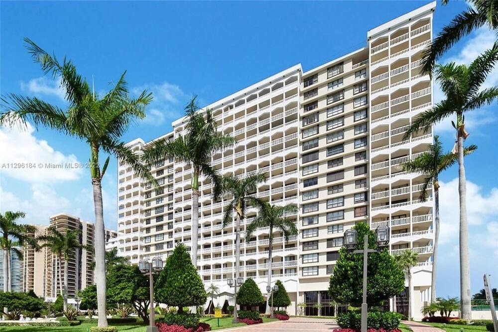 Photo of Others in Bal Harbour