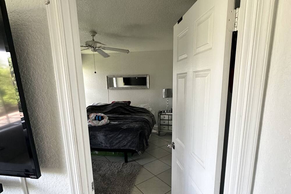 Photo of Bedroom in Coral Springs